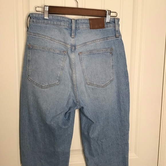Madewell The Curvy Perfect Vintage Jean in Fiore Wash. - Picture 6 of 13